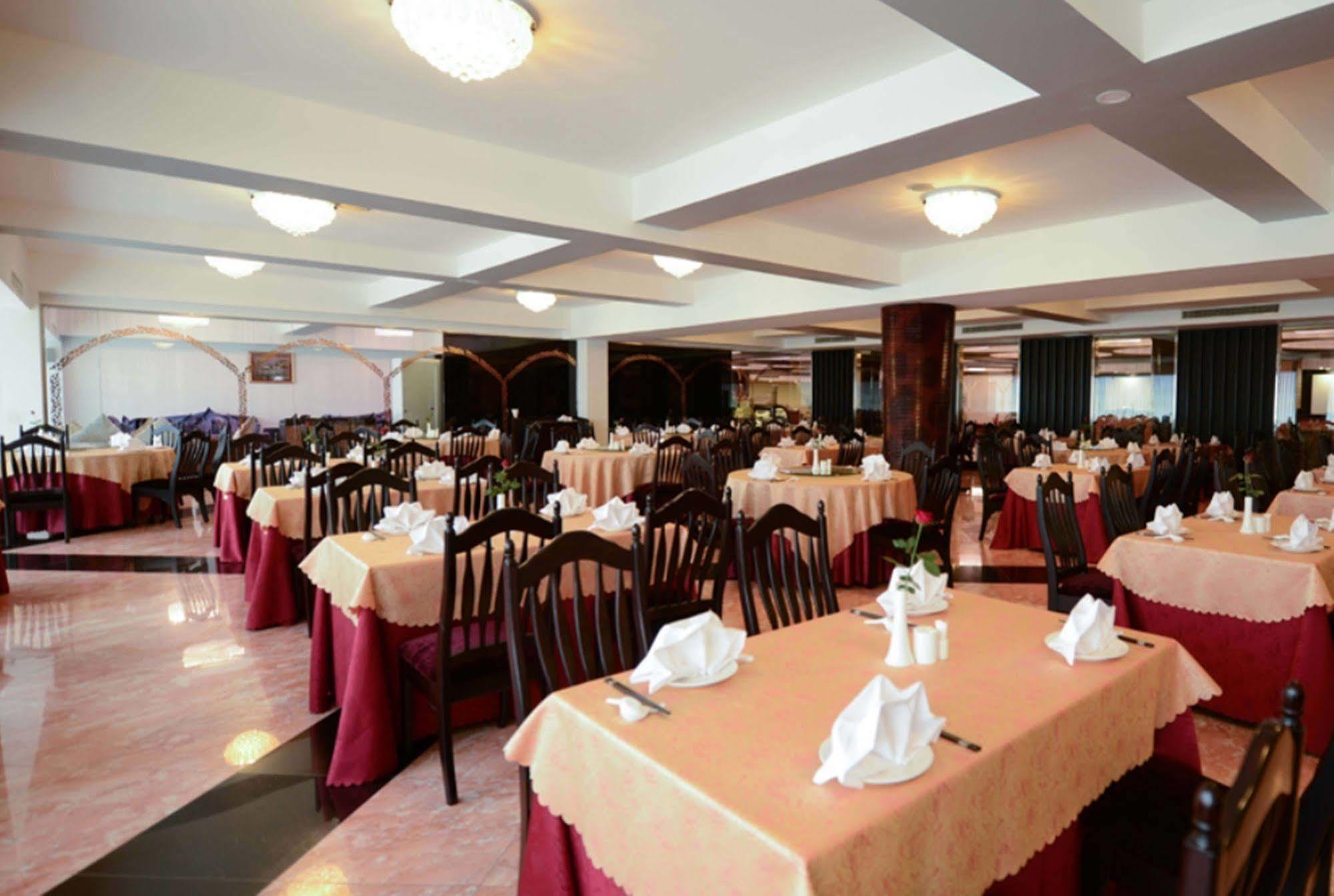 Taw Win Garden Hotel 4*