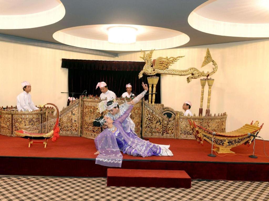 Hotel Taw Win Garden 4*